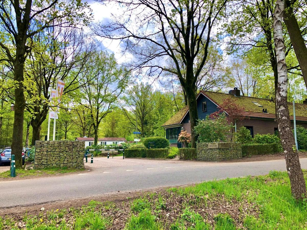 Cosy Tiny Lodges - Vakantiepark Kempenbos Diessen Eksteriør billede