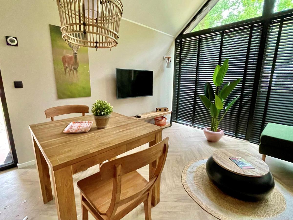 Cosy Tiny Lodges - Vakantiepark Kempenbos Diessen Eksteriør billede