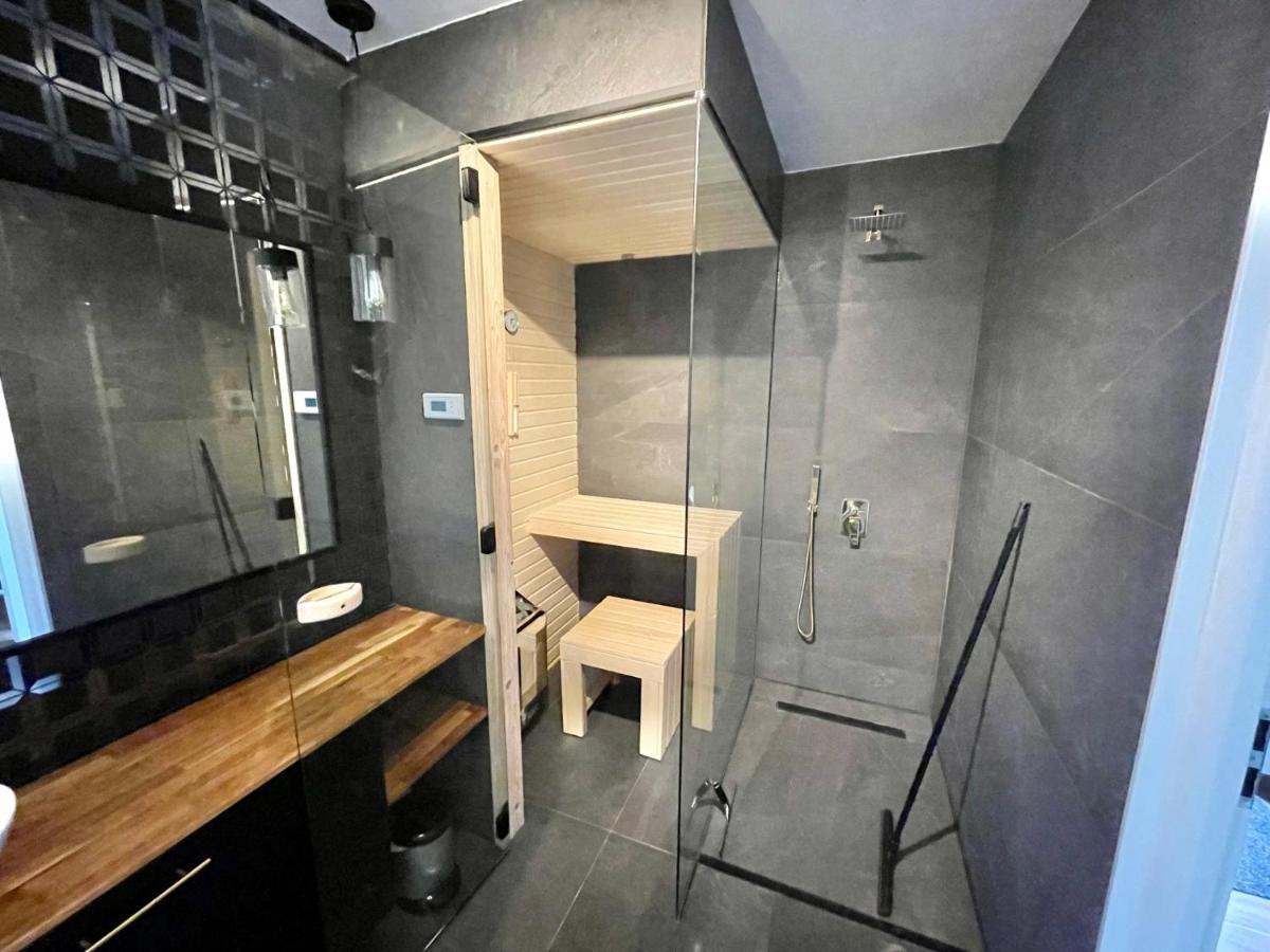 Cosy Tiny Lodges - Vakantiepark Kempenbos Diessen Eksteriør billede
